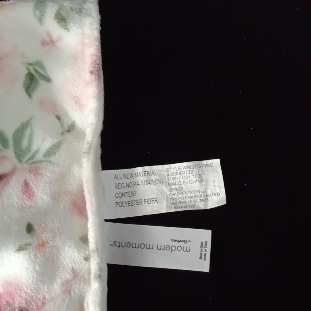 Gerber Lamb Plush with Floral Blanket - Picture 8 of 10